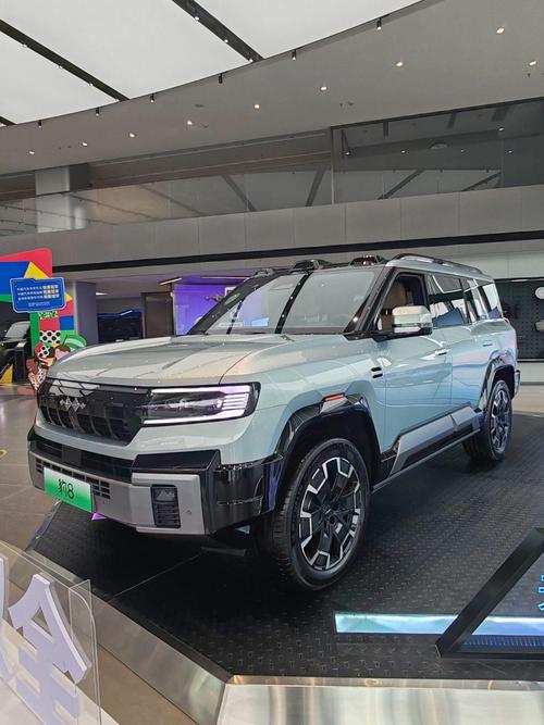 广州126比亚迪方程豹硬派越野的爆款，英菲尼迪35周年与你共成长