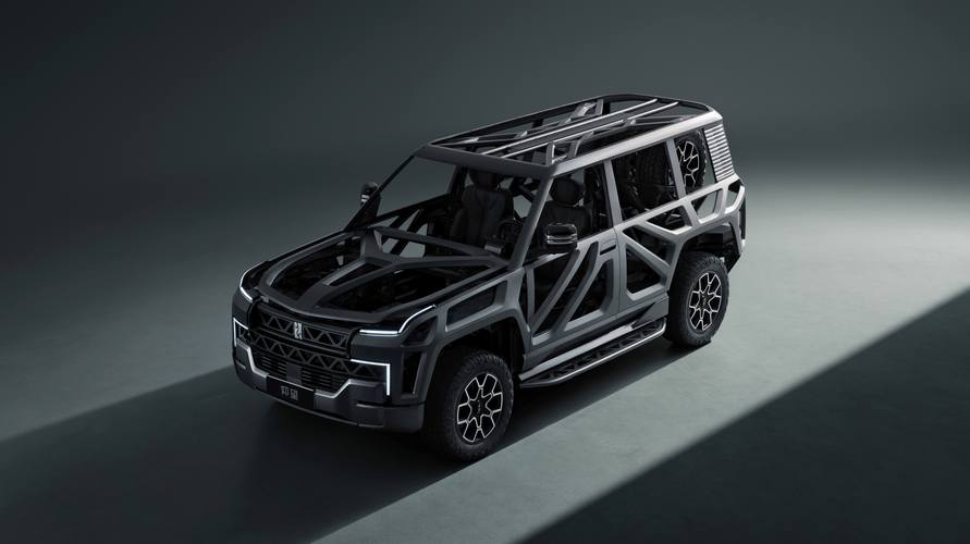 广州126仰望U8硬派越野的科技魅力，国能汽车对传统燃油车市场的冲击